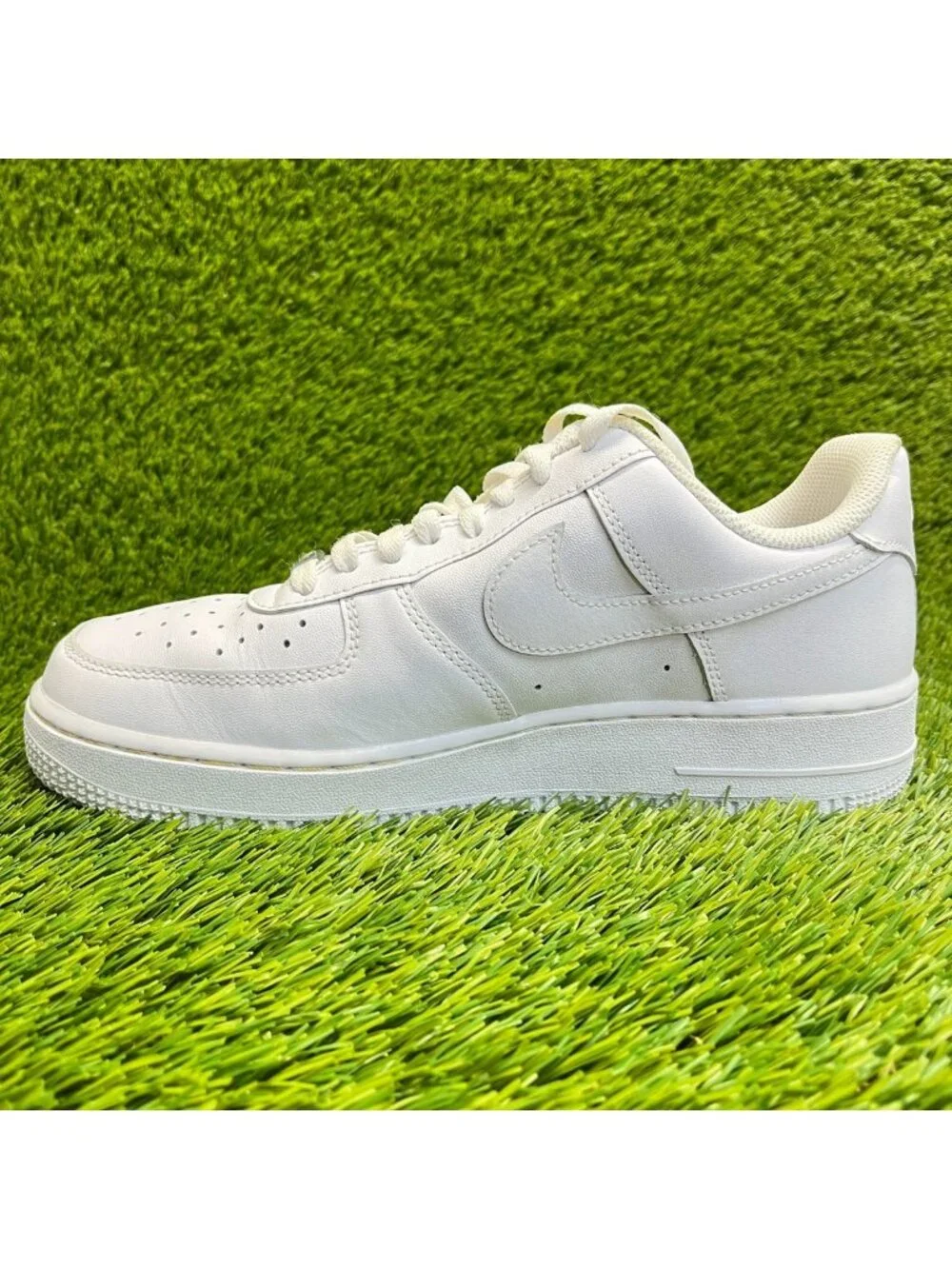 Nike Air Force 1 Low '07 Womens Size 9 White Athletic Leather Shoes Sneakers
